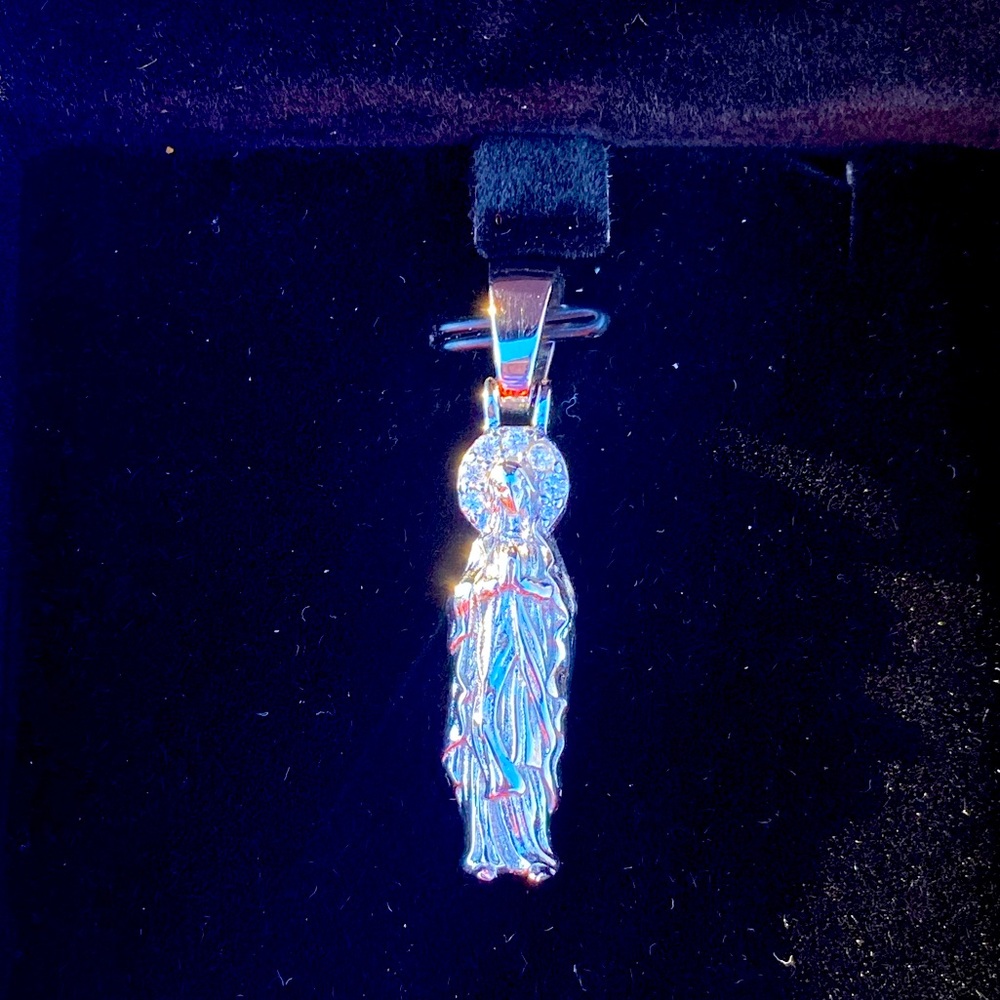 925Silver Virgin Mary VVSMoissanite Stones PASSES DIAMOND TESTER & GRA CERTIFIED